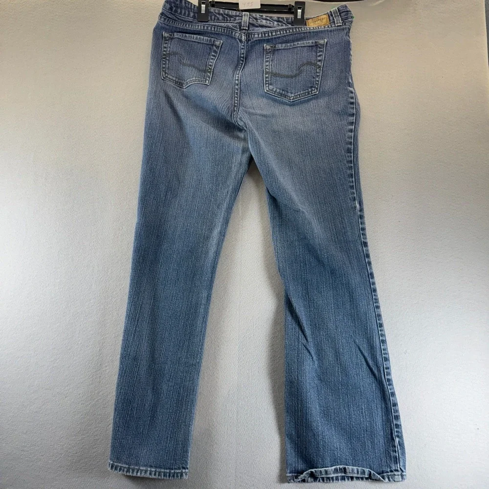 Signature by Levi Strauss & Co. signature by
